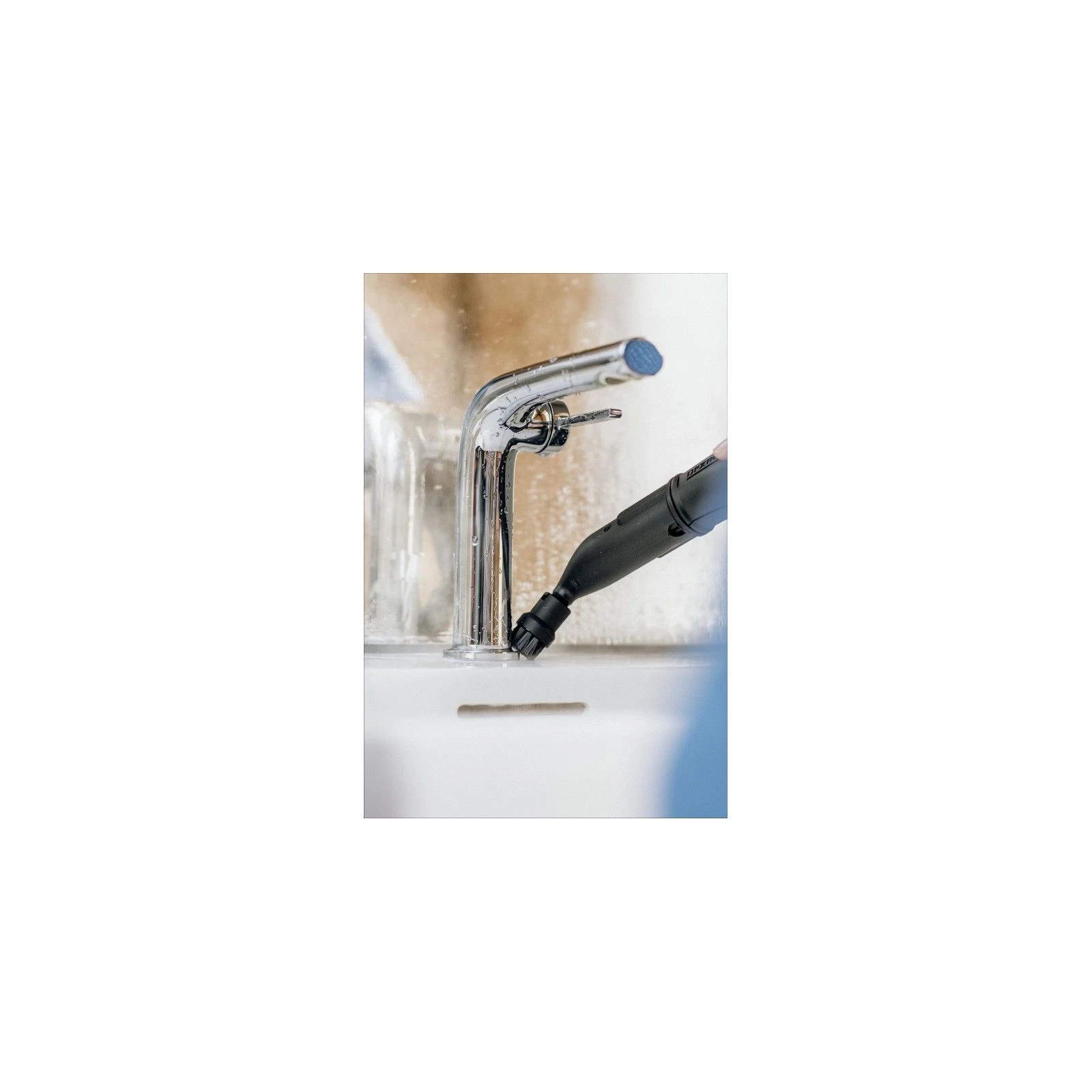 Karcher SC 5 EasyFix Premium Iron Plug (1.512-660.0) (UA) Насадки и щетки круглая щетка, точечное сопло, ручная, салфетка EasyFix, обтяжка из микроволокна