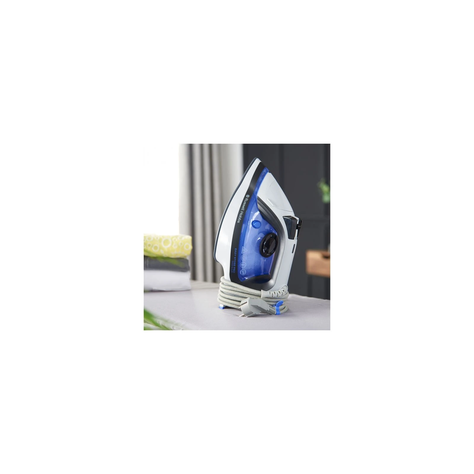 Russell Hobbs 26730-56 (UA) Тип утюга: утюг с подачей пара;