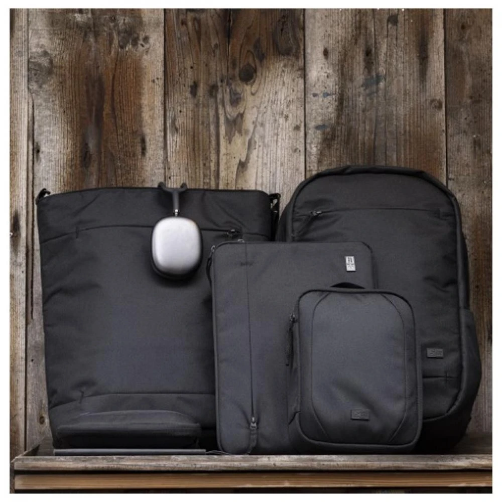 Черный Case Logic Чохол для ноутбука Invigo Eco Sleeve 15.6 INVIS-116 Black (3205101) (UA) Бренд: Case Logic; Цвет: Черный;