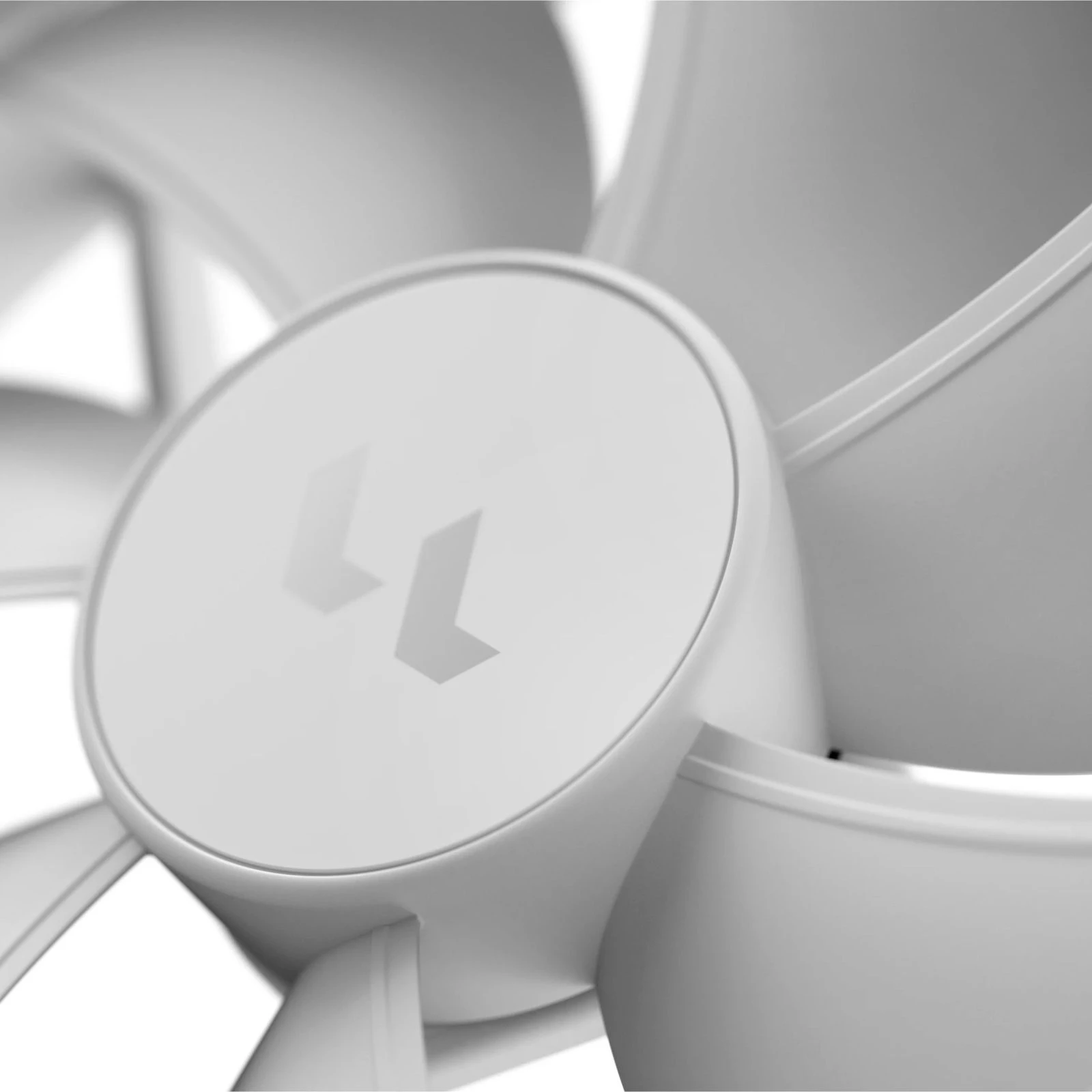Кулер для корпуса Fractal Design Prisma AL-12 ARGB PWM (FD-FAN-PRI-AL12-PWM-WT) (UA) Номинальная скорость вращения 500RPM