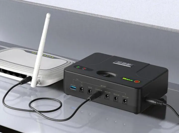 Yisenneng 31200 мАч/112.32Wh 24V/19V/15V/12V/9V/5V Тип: Джерело безперебійного