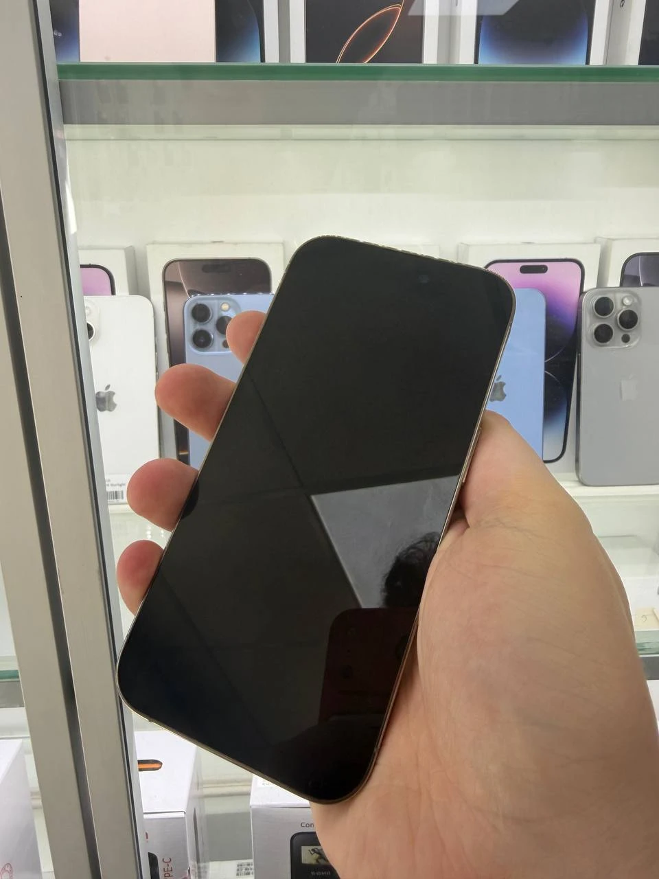 Б/В Apple iPhone 14 Pro 128GB Gold (Як новий) Акумулятор 79%. Комплект: коробка.