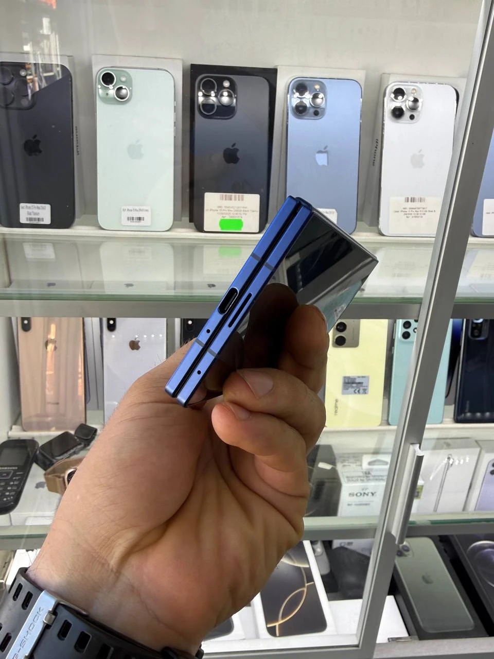 Б/В Apple iPhone 14 Pro 128GB Gold (Як новий) Акумулятор 79%. Комплект: коробка.
