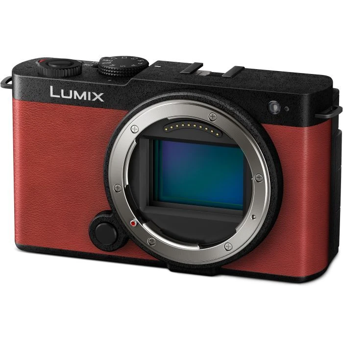 Panasonic Lumix DC-S9 Kit 18-40mm f/4.5-6.3 Crimson Red (DC-S9NE-R) (UA) ; Лінійка: Lumix S; Стабілізація: