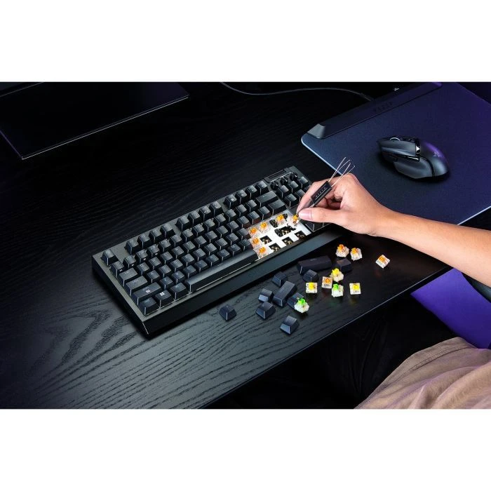 Razer BlackWidow V4 Low-Profile TKL Wireless/Bluetooth/USB Orange switch UA Black (RZ03-05450700-R3M1) (UA)