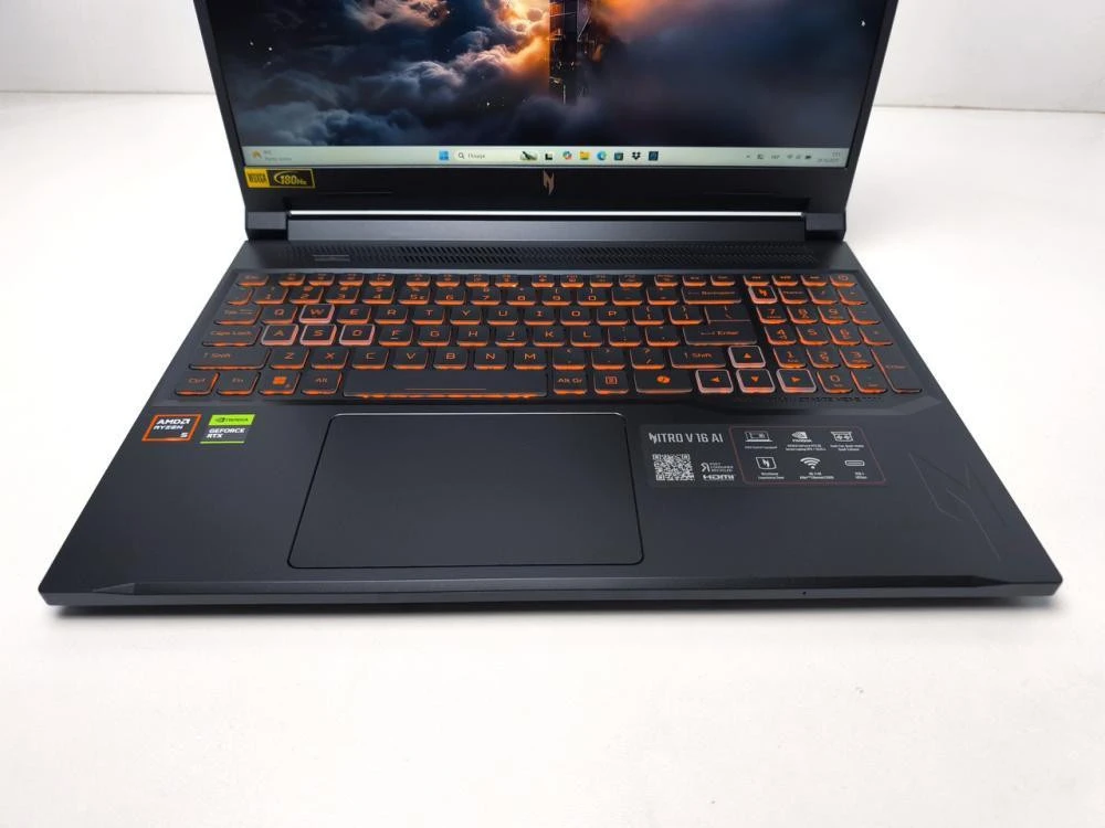 Acer Nitro V 16 AI ANV16-42-R309 (NH.U2NAA.001)