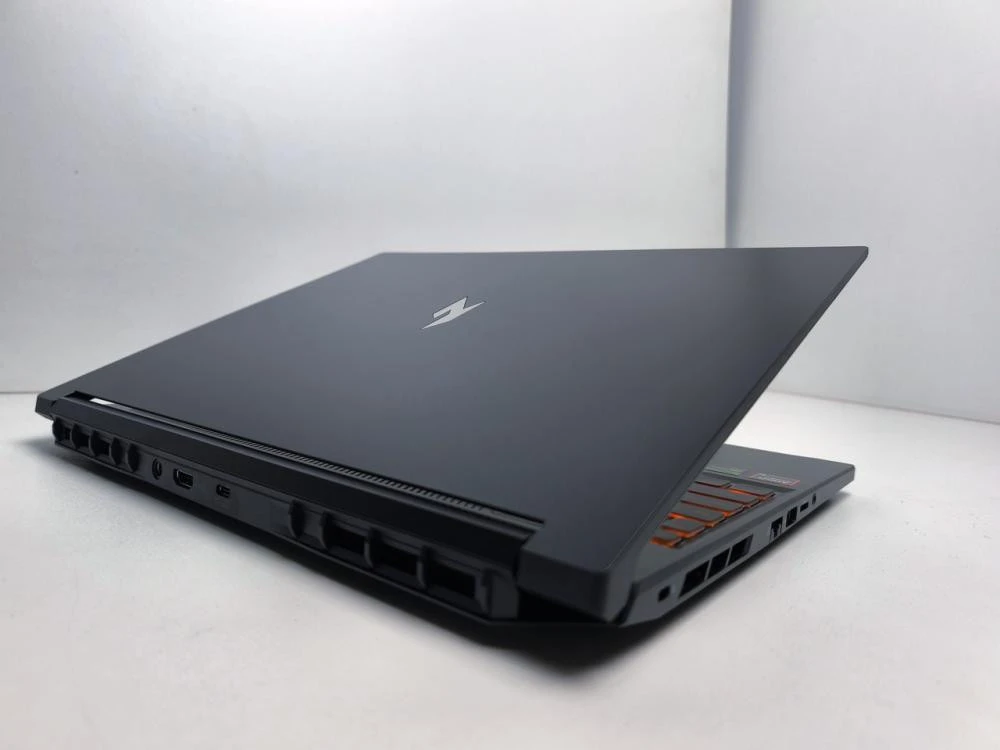 Acer Nitro V 16 AI ANV16-42-R309 (NH.U2NAA.001)