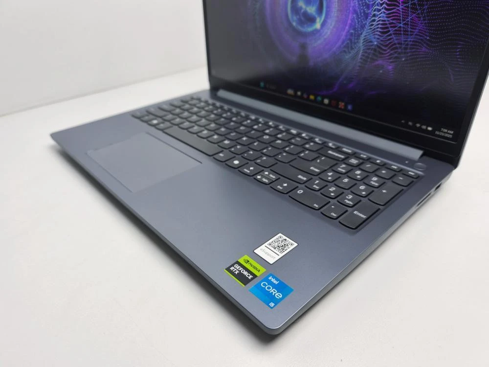 Lenovo LOQ 15IAX9E (83LK00CVUS)