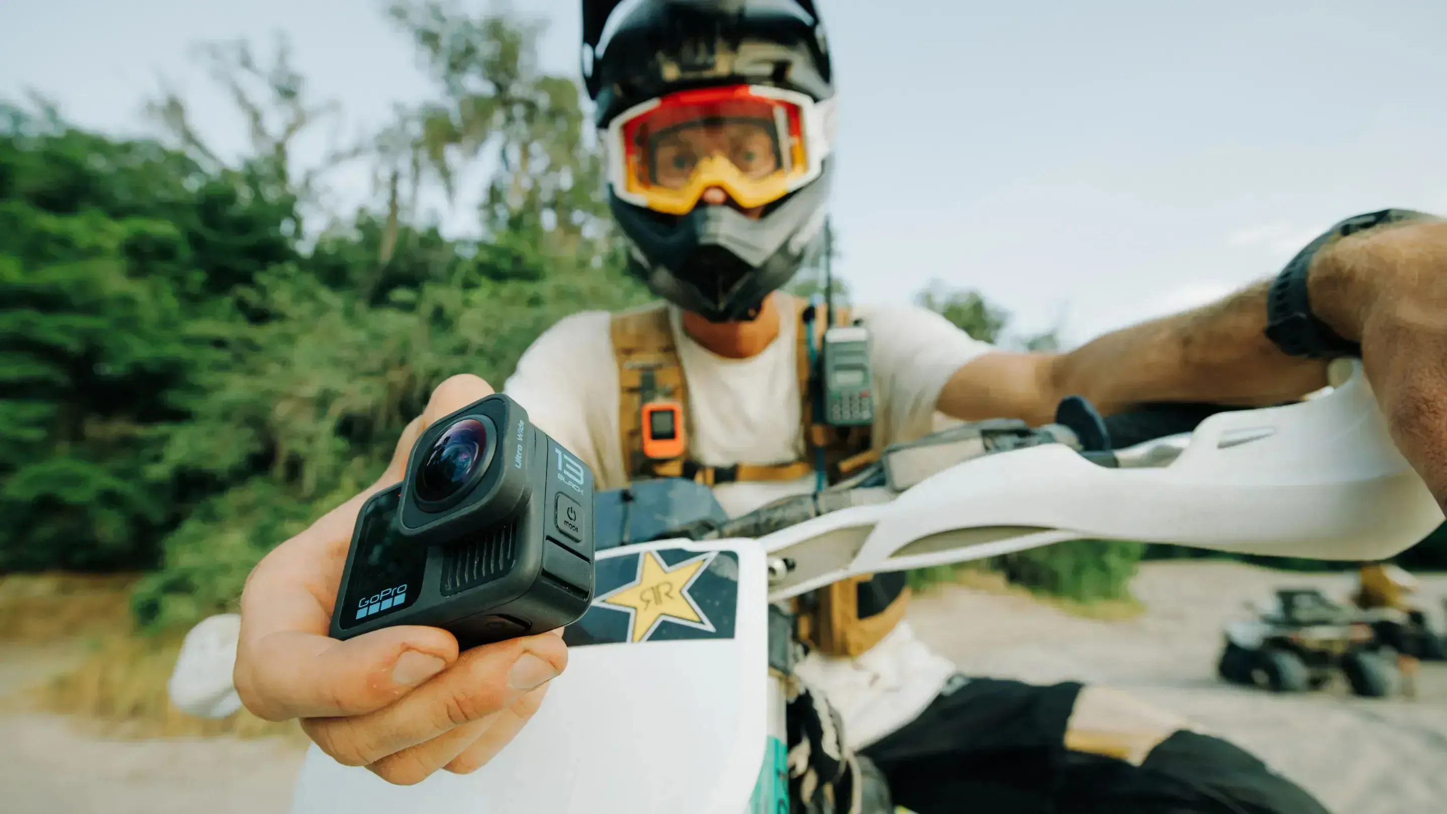 GoPro HERO13 Black Ultra Wide Edition Camera (CHDRB-133-RW) Тип устройства: Экшн-камера