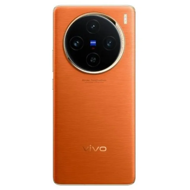 Vivo X100 12/256GB Sunset Orange Дисплей: 6.78 / Amoled (2800x1260 точек)