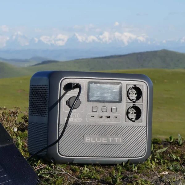 BLUETTI AC70 (EU)