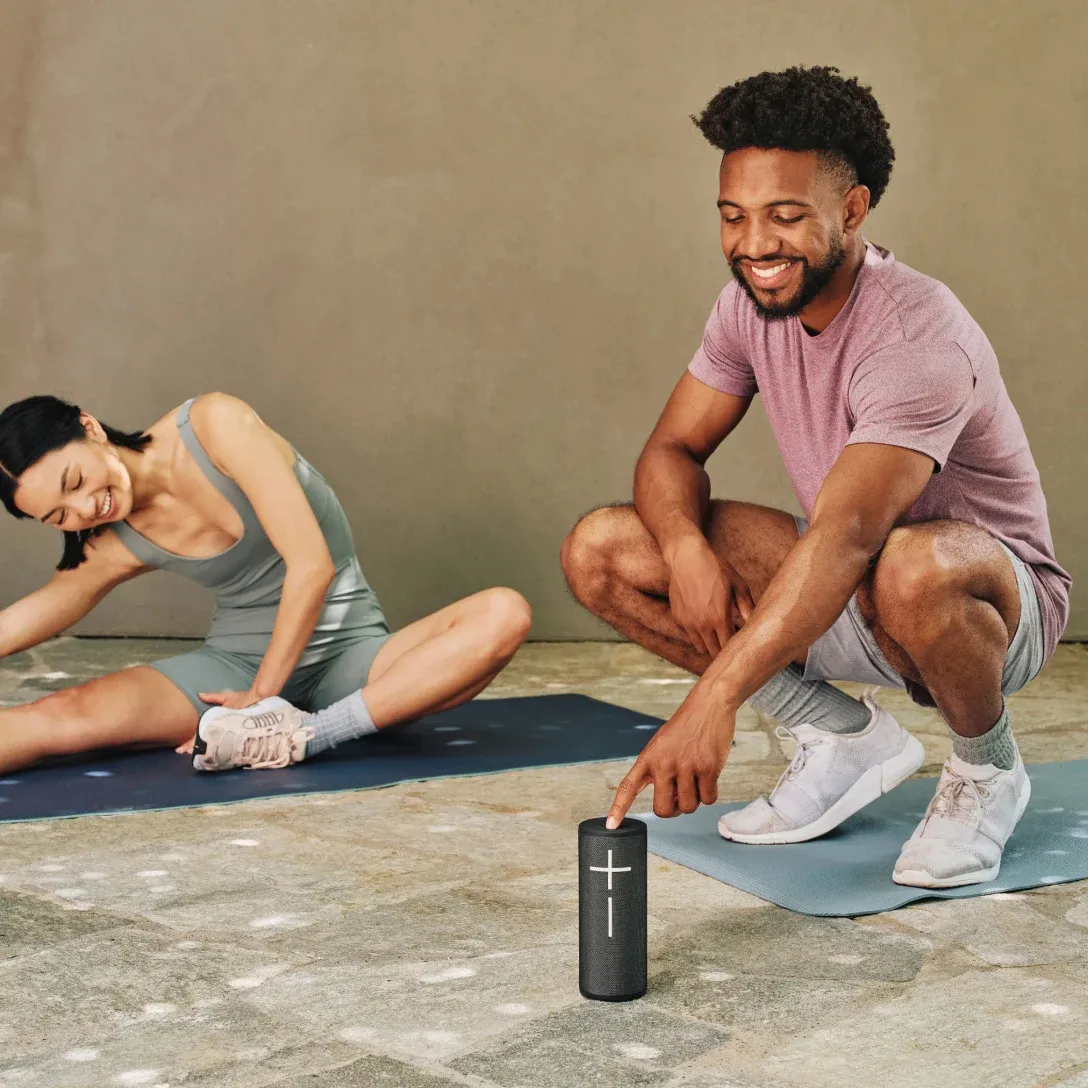 Ultimate Ears BOOM 4 Portable Wireless Bluetooth Speaker - Active Black (984-001970) Тип: портативний стовпець