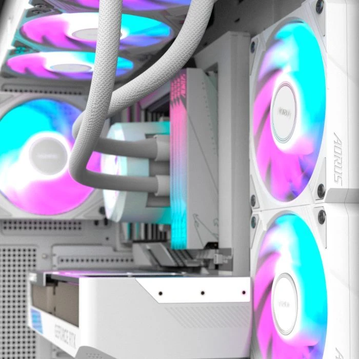 Кулер для корпуса GIGABYTE GP-ECFAN1203 ICE (UA) Максимальная скорость вращения 2000RPM