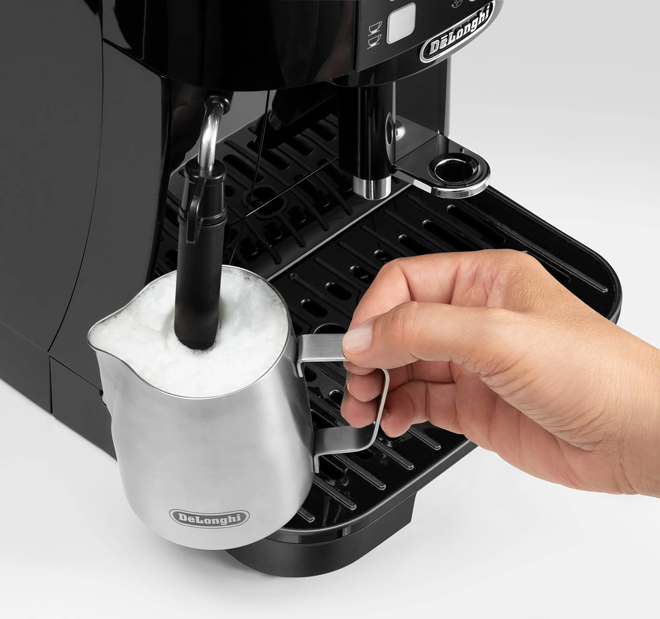 Delonghi Magnifica S ECAM 11.112.B Тип: эспрессо (автоматическая)