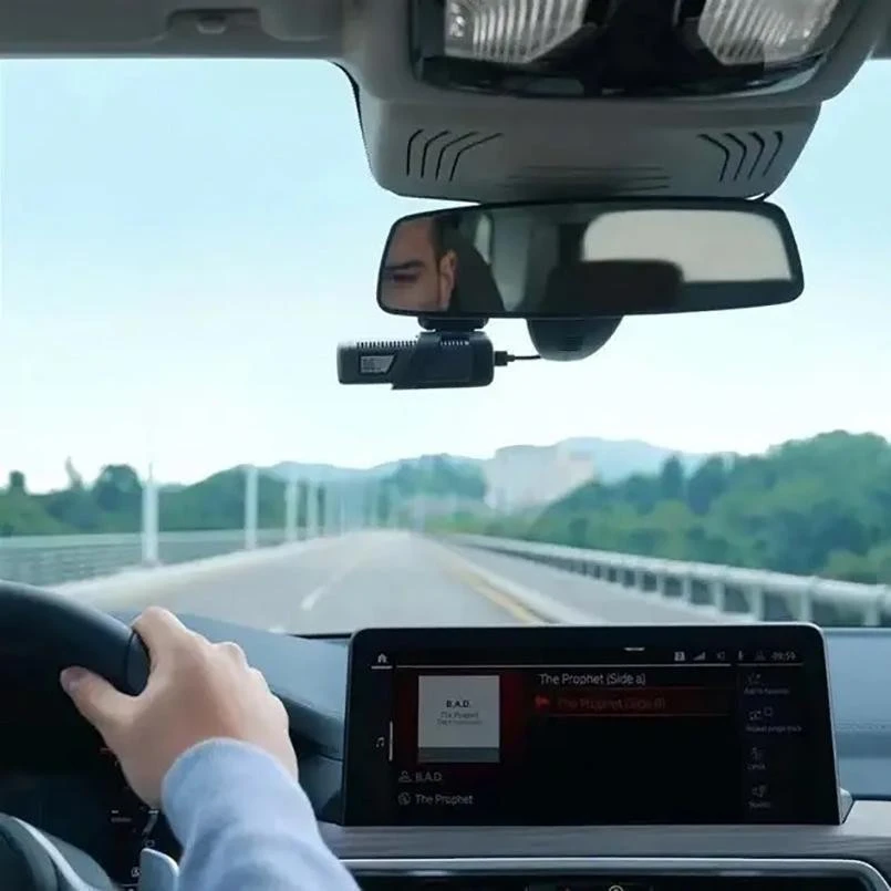 Автомобільний відеореєстратор 70mai Dash Cam M500 64GB Бренд: 70mai; Матриця: CMOS (5 Мп);