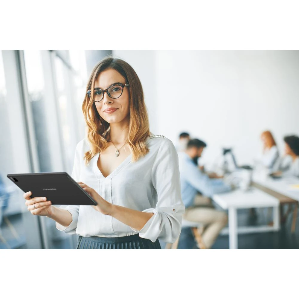 Thomson TEO 13 4/64GB LTE Black (T13M4BK64LTE) (UA) Бренд: Thomson; Предустановленная