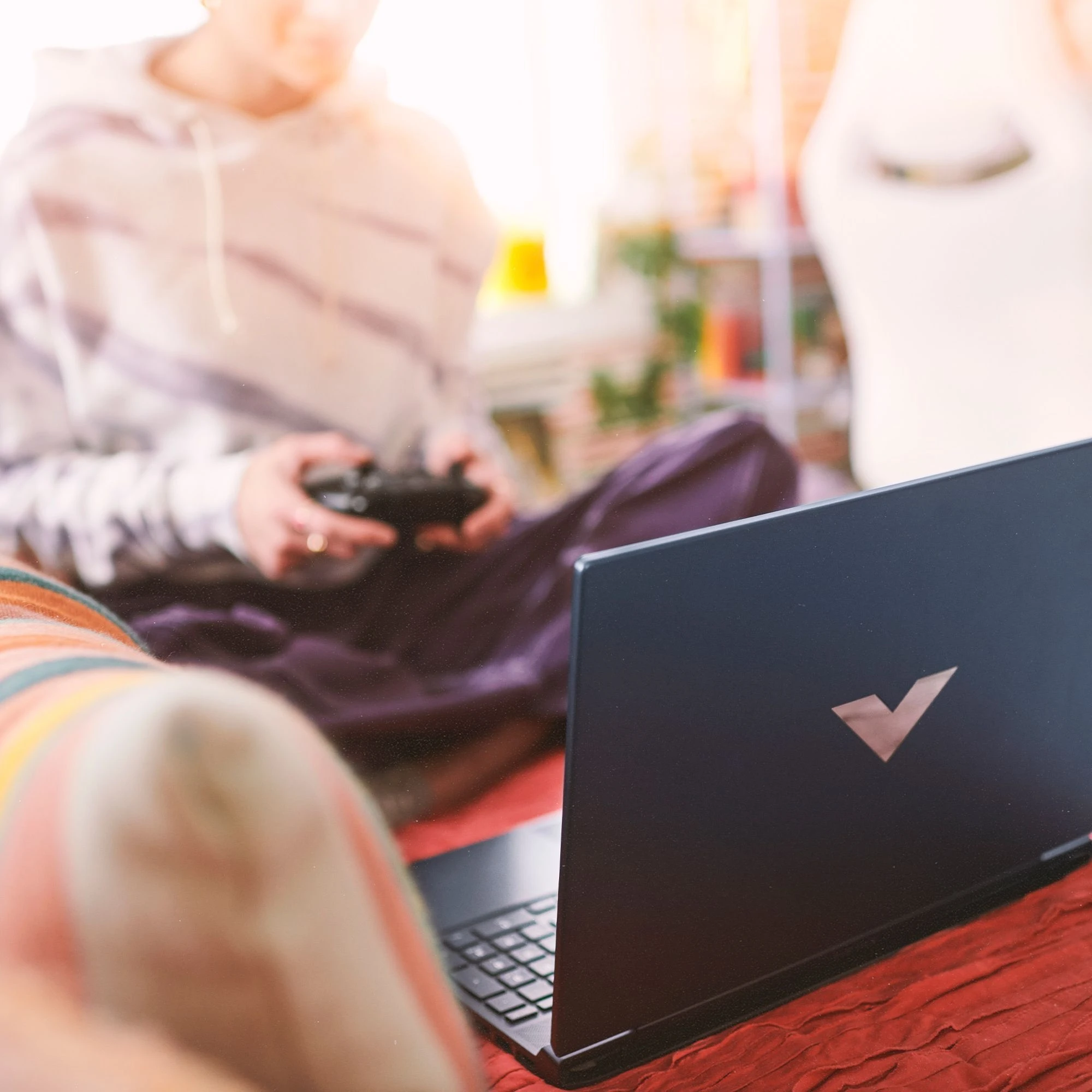 HP Victus 15-fb1006ua 15.6