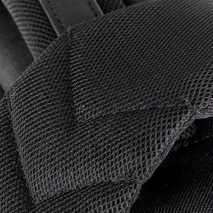 Рюкзак для ноутбука RivaCase 15 8126 Clark Black ECO (8126BlackECO) (UA) ; Спосіб закриття: блискавка;