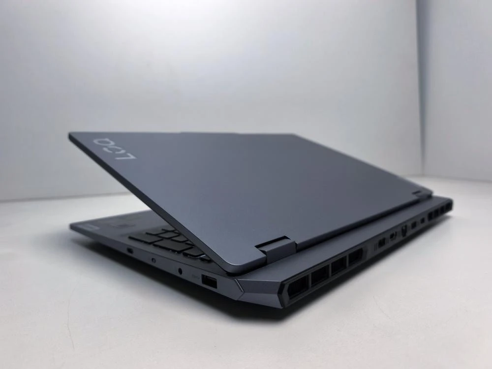 Lenovo LOQ 15ARP9 (83JC00GKUS)