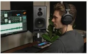 Навушники без мікрофона Beyerdynamic DT 990 PRO LB 80 Om Black Edition (529592) (UA) Бренд: Beyerdynamic; Спосіб