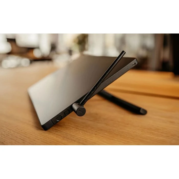 Wacom Cintiq16 (2025) (DTK168K0B) (UA) ; Перо: Wacom Pro Pen 3;