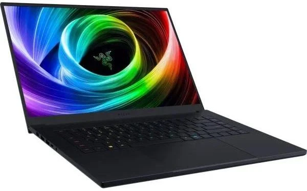 Razer Blade 16 2025 Black (RZ09-05285EN3-R3U1) Бренд: Razer; Лінійка: Blade 16 2025;