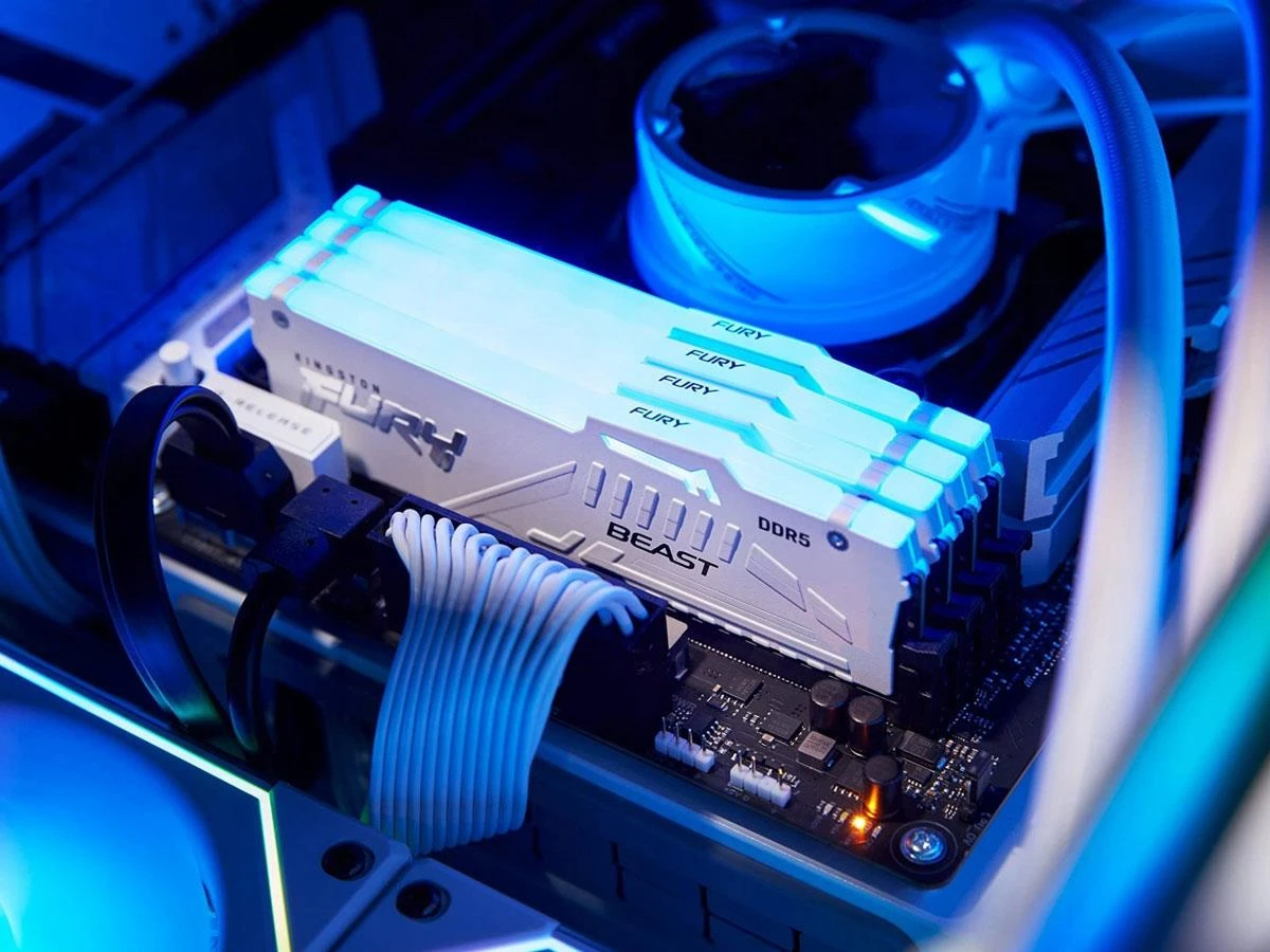 Kingston FURY 32GB (1x32GB) 6000 CL30 Beast RGB white (KF560C30BWEA-32) EU Тип пам'яті: DDR5; Загальний обсяг: