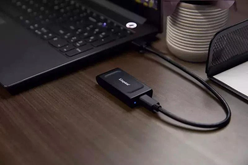 Kingston XS1000 1 TB (SXS1000/1000G) (EU) Бренд: Kingston; Лінійка: XS1000; Об'єм,