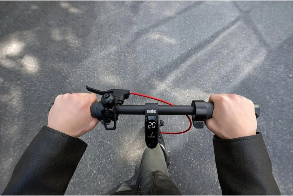 Электросамокат Ninebot SEGWAY F2 PRO E II (AA.05.12.03.0007) Бренд: Ninebot; Скорость, км / ч: 25;