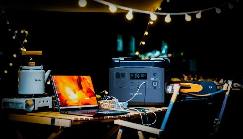 Зарядна станція Oukitel P2400E