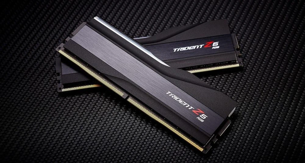 G.Skill 32 GB (2x16 GB) DDR5 6400 MHz Trident Z5 RGB Black (F5-6400J3039G16GX2-TZ5RK) (UA)