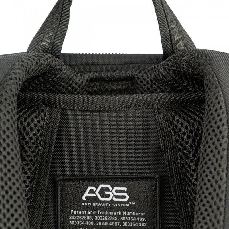 Рюкзак Tucano Terra Gravity / Black (BKTER15-AGS-BK) (UA)