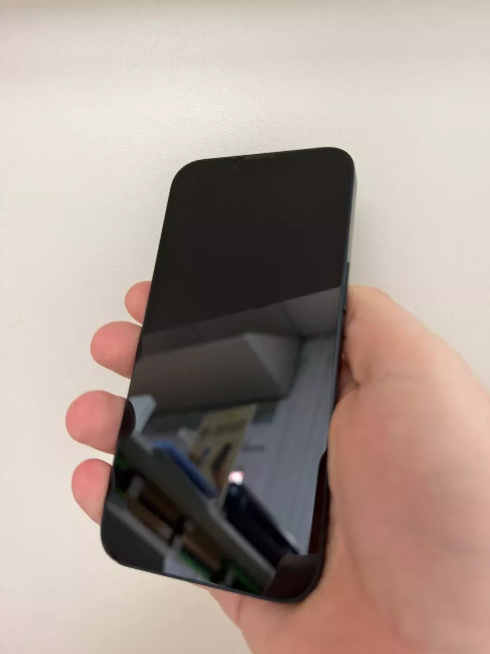 Б/В Apple iPhone 13 128Gb Midnight (Сліди  використання) Акумулятор 100%, замінений. Екран