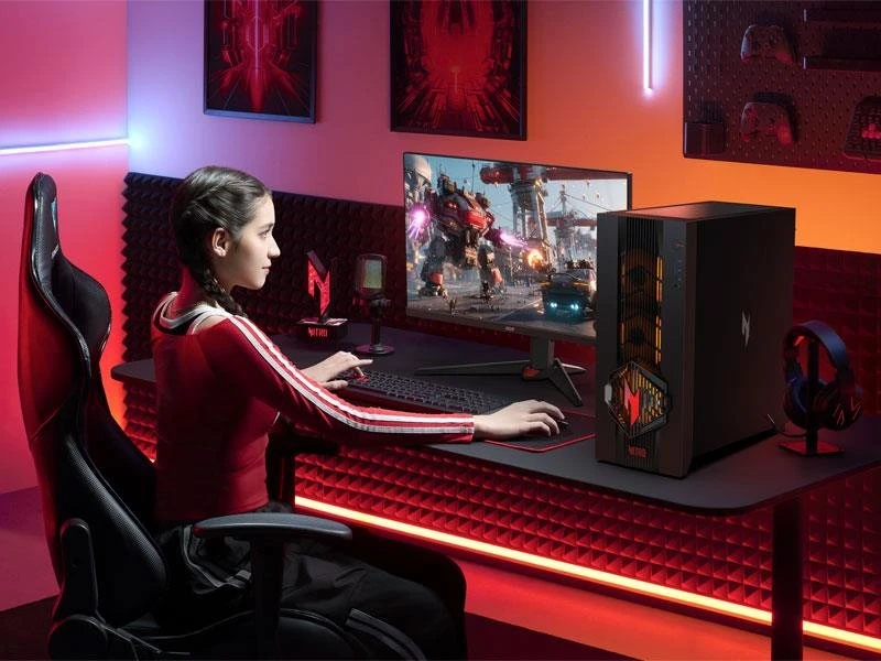 Acer Nitro 70 Ryzen 9-9900X3D/64GB/2TB RTX5080 (N70X3D || DG.E5AEP.006) EU
