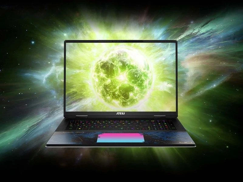 MSI Titan 18 HX Ultra 9-290HX Plus/96GB/2TB+2TB/Win11P RTX5090 (Titan 18 HX Dragon Edition Draco Epic A2WJ-12)