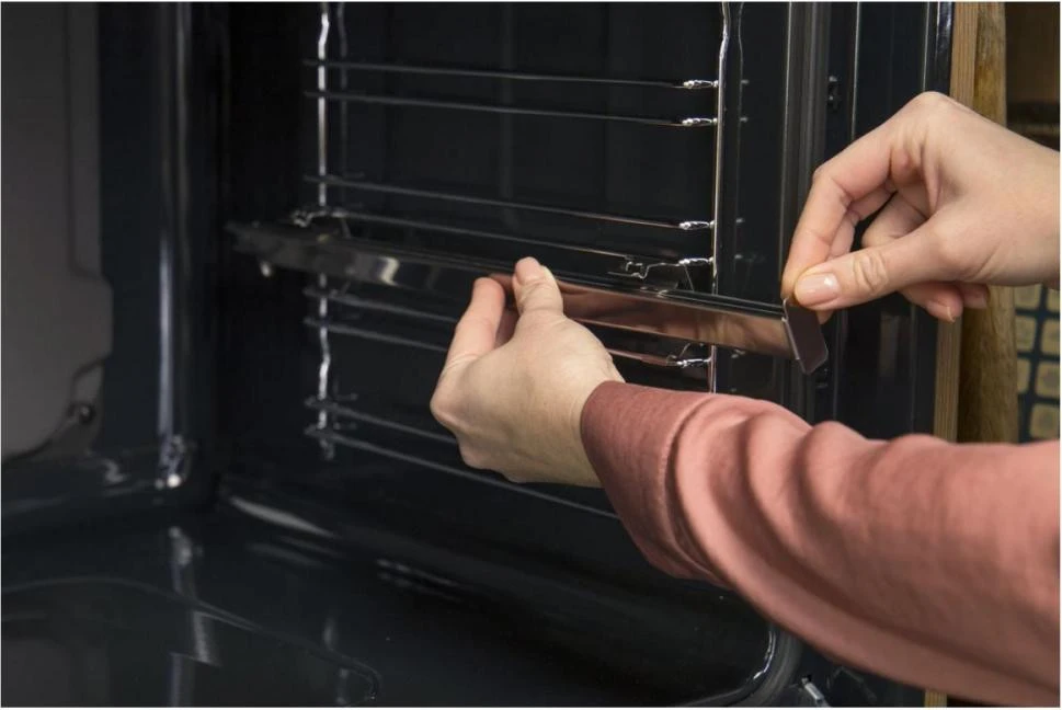Gorenje BO6737E02X