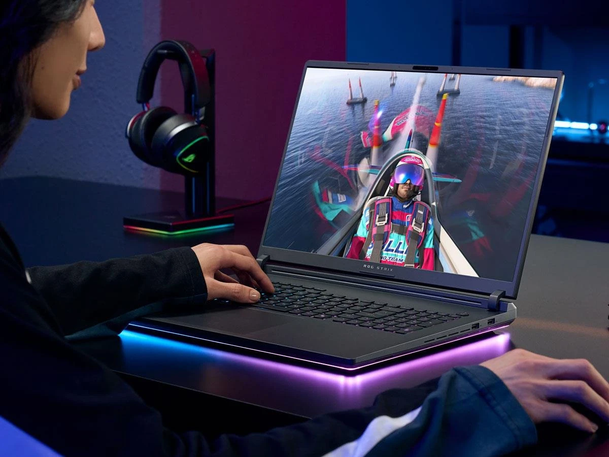ASUS ROG Strix G18 Ultra 9-290HX/32GB/2TB RTX5080 240Hz (G815LW-SA304) Процессор: Intel® Core™ Ultra 9 290HX Plus (24