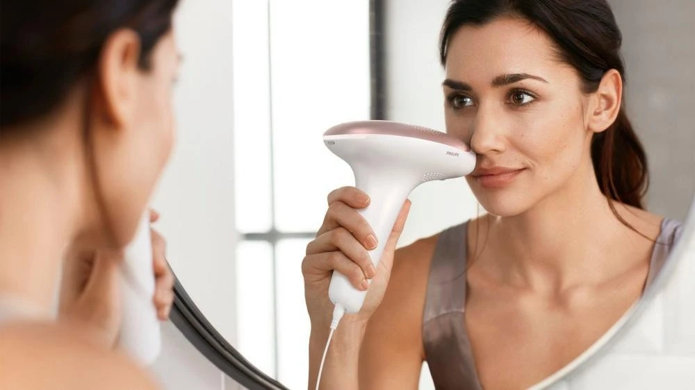 Фотоепілятор Philips Lumea Advanced BRI921/00