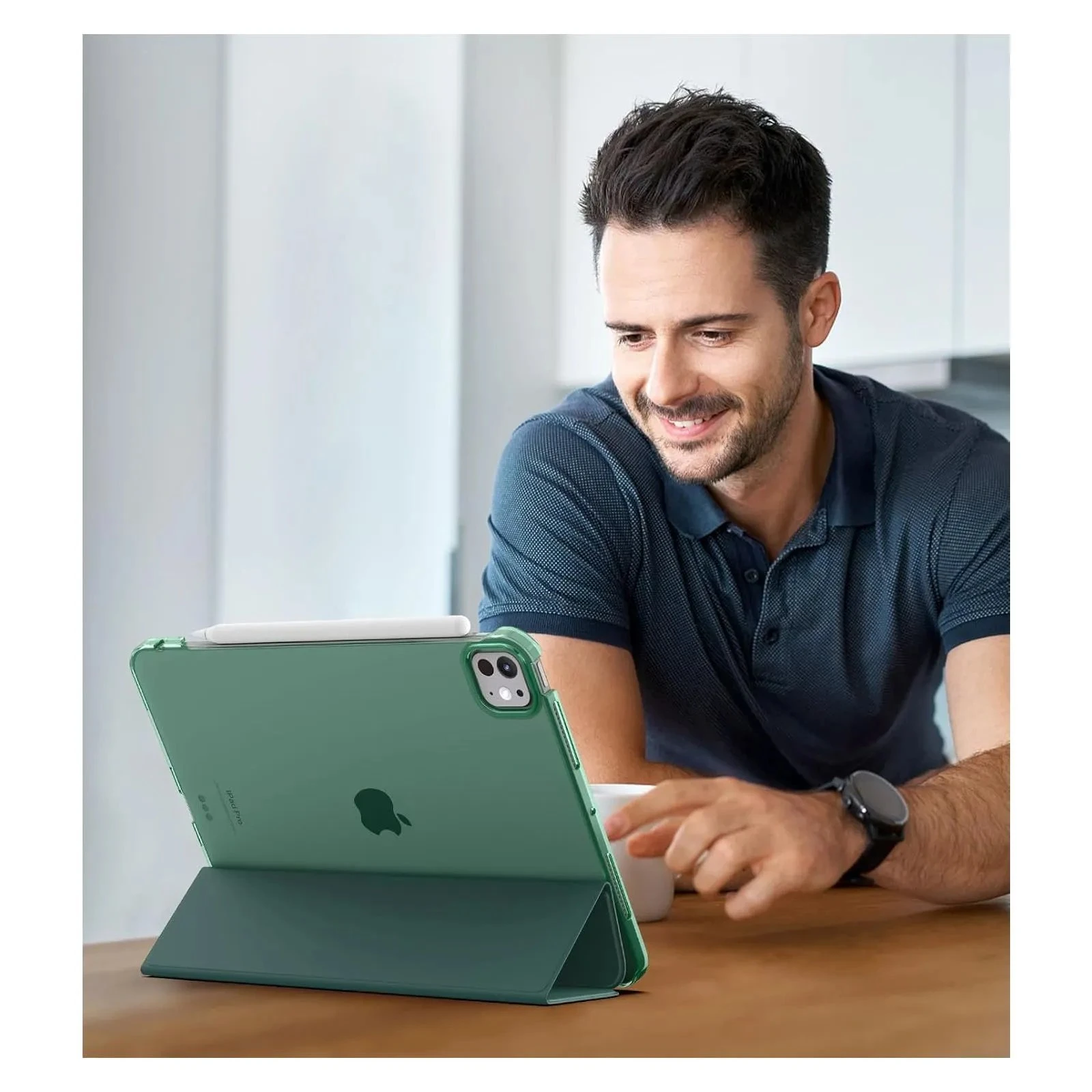 Чехол для планшета BeCover Tri Fold Hard Apple iPad Pro 11