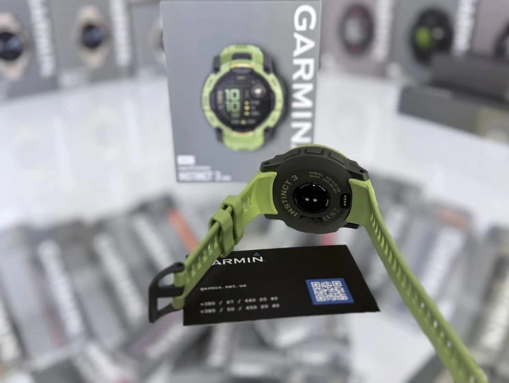 Смарт-годинники Garmin Instinct 3 50mm AMOLED Green with Fern Green Band (010-03020-02) (UA)