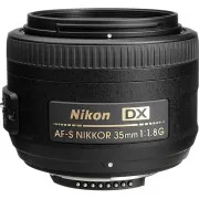 Объектив Nikon AF-S Nikkor 35mm f/1.8G + Вспышка Nikon SB-700 Black