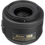 Объектив Nikon AF-S Nikkor 35mm f/1.8G + Вспышка Nikon SB-700 Black