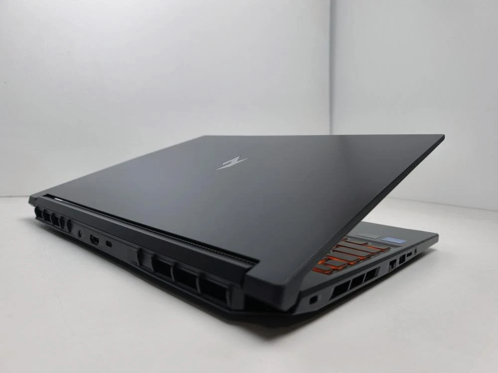 Acer Nitro V 16 ANV16-72-73VJ (NH.U2EAA.002)
