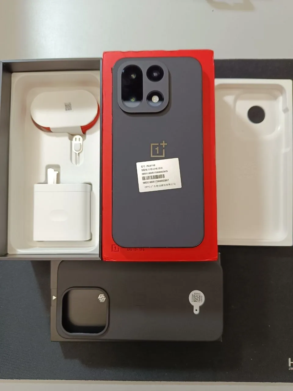 OnePlus 15 16/1TB Infinite Black (CN) (Уценка)
