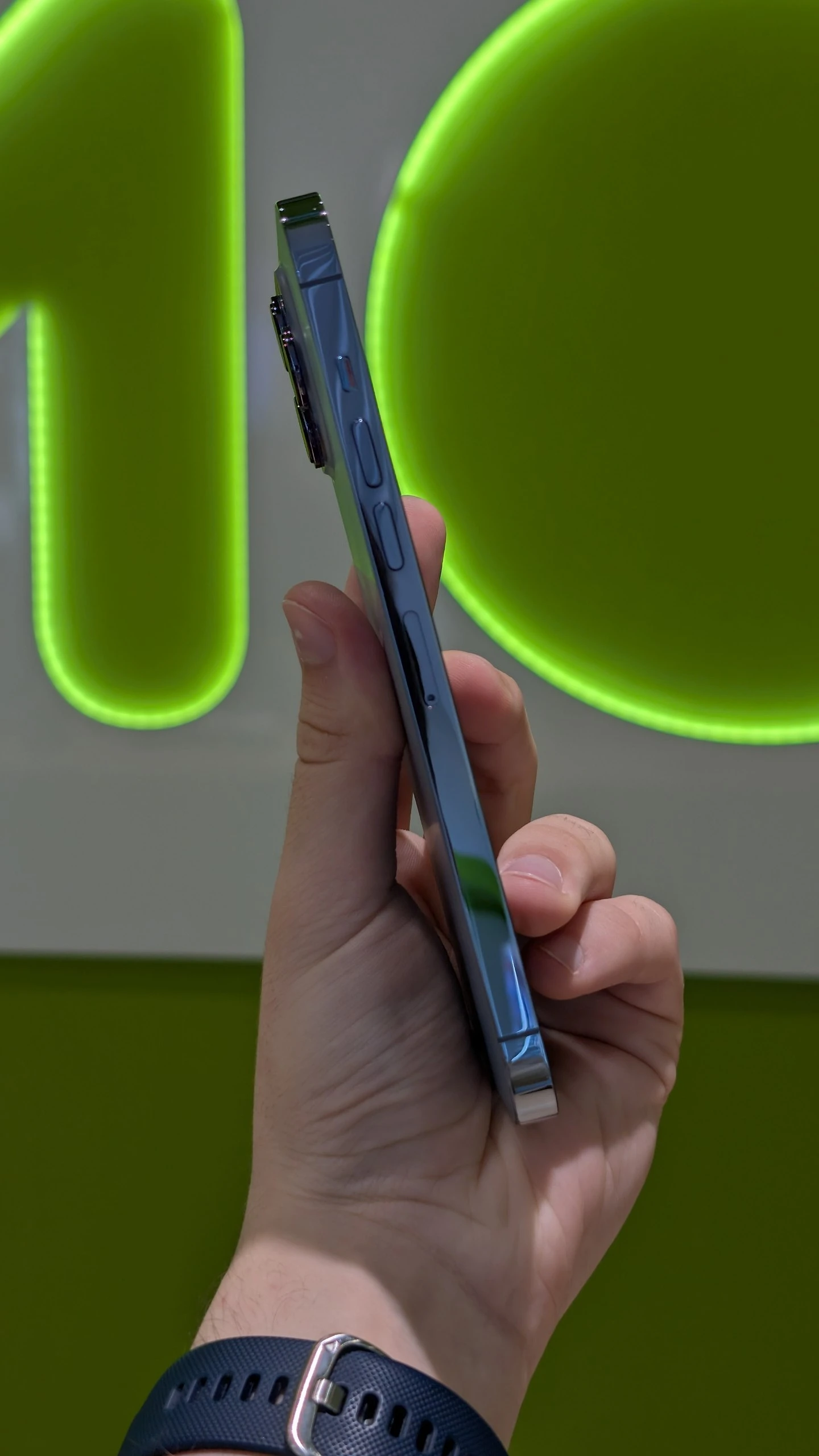 Б/У Apple iPhone 13 Pro Max 256GB Sierra Blue (Следы использования) (MLLE3)