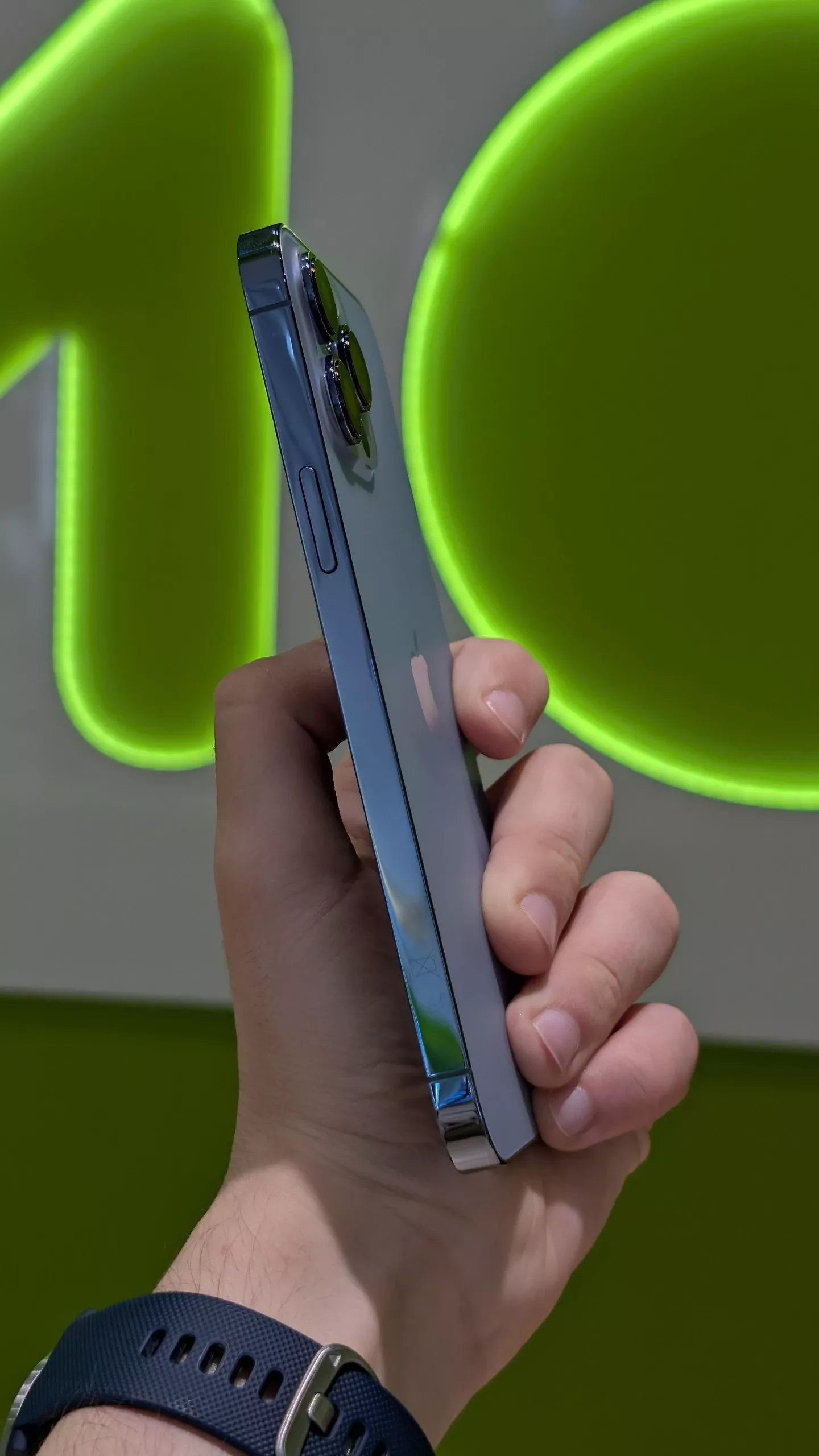Б/У Apple iPhone 13 Pro Max 256GB Sierra Blue (Следы использования) (MLLE3)