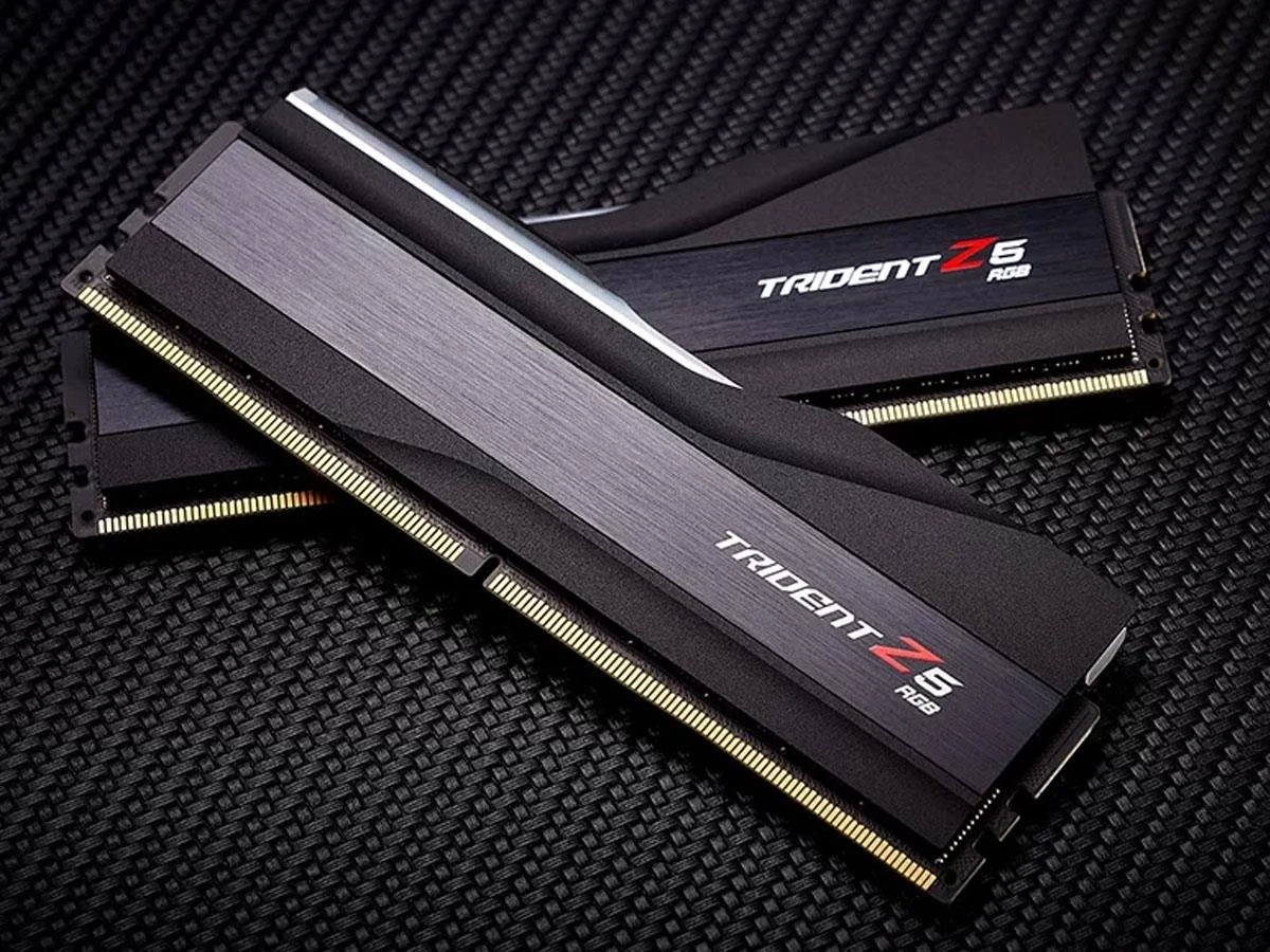 G.SKILL 32GB (2x16GB) 7200MHz CL34 Trident Z5 RGB (F5-7200J3445G16GX2-TZ5RK) EU Серия: Trident Z5 RGB; Тип памяти: DDR5;