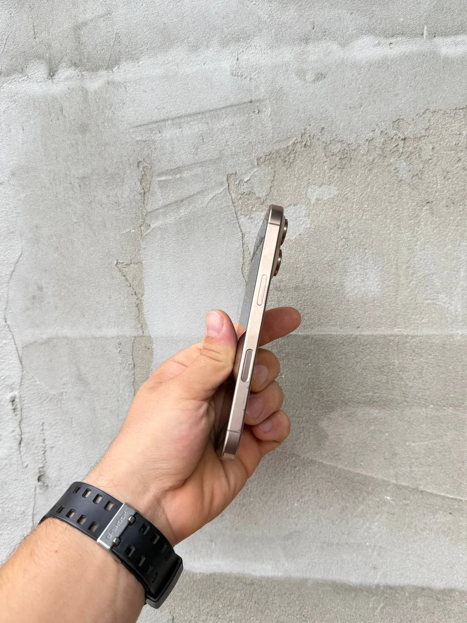 Б/В Apple iPhone 16 Pro 256GB eSIM Desert Titanium (Хороший стан)