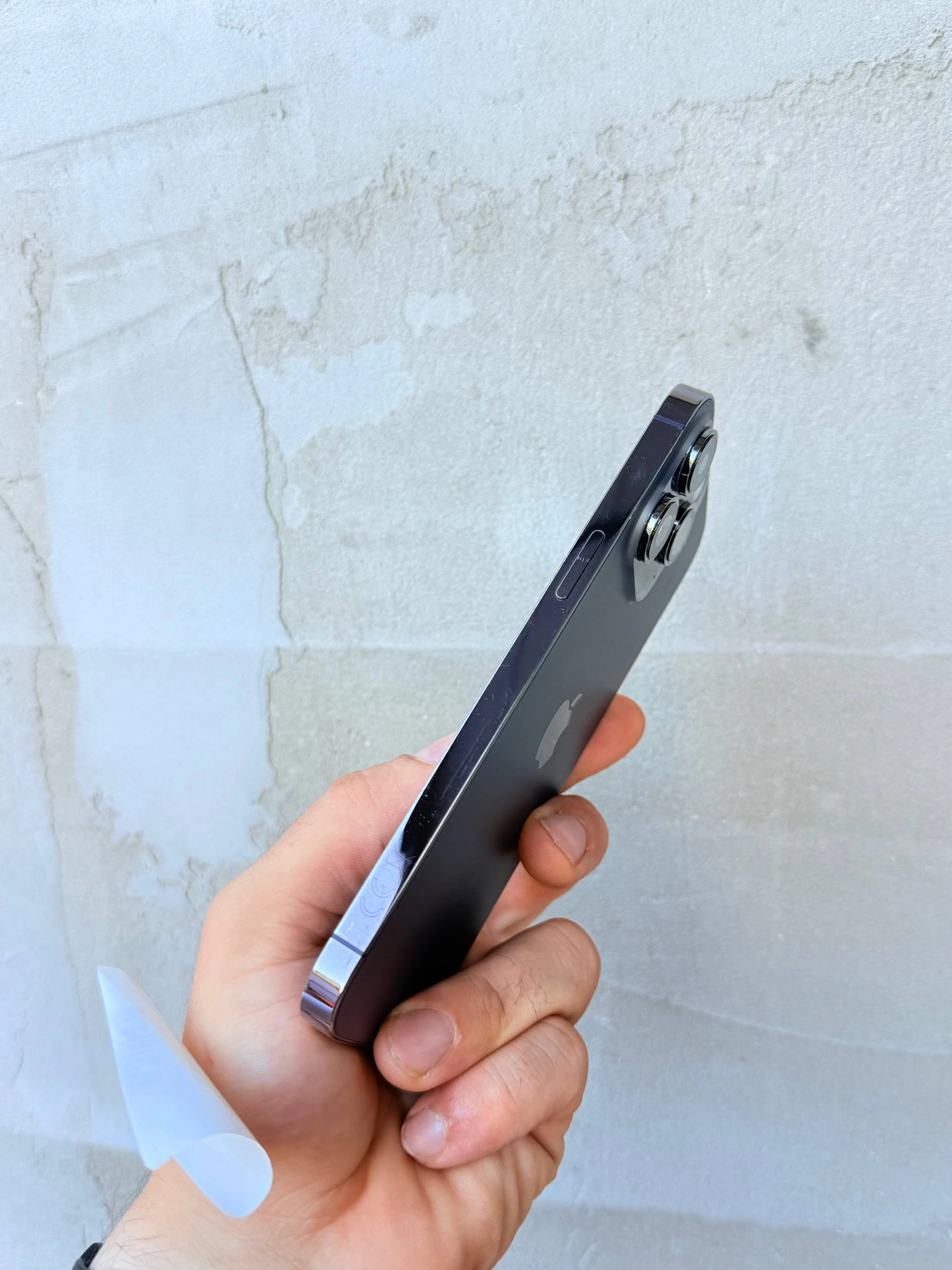 Б/У Apple iPhone 14 Pro Max 128GB Deep Purple (Хорошее состояние) (MQ9T3) Аккумулятор 84%. Без комплекта.