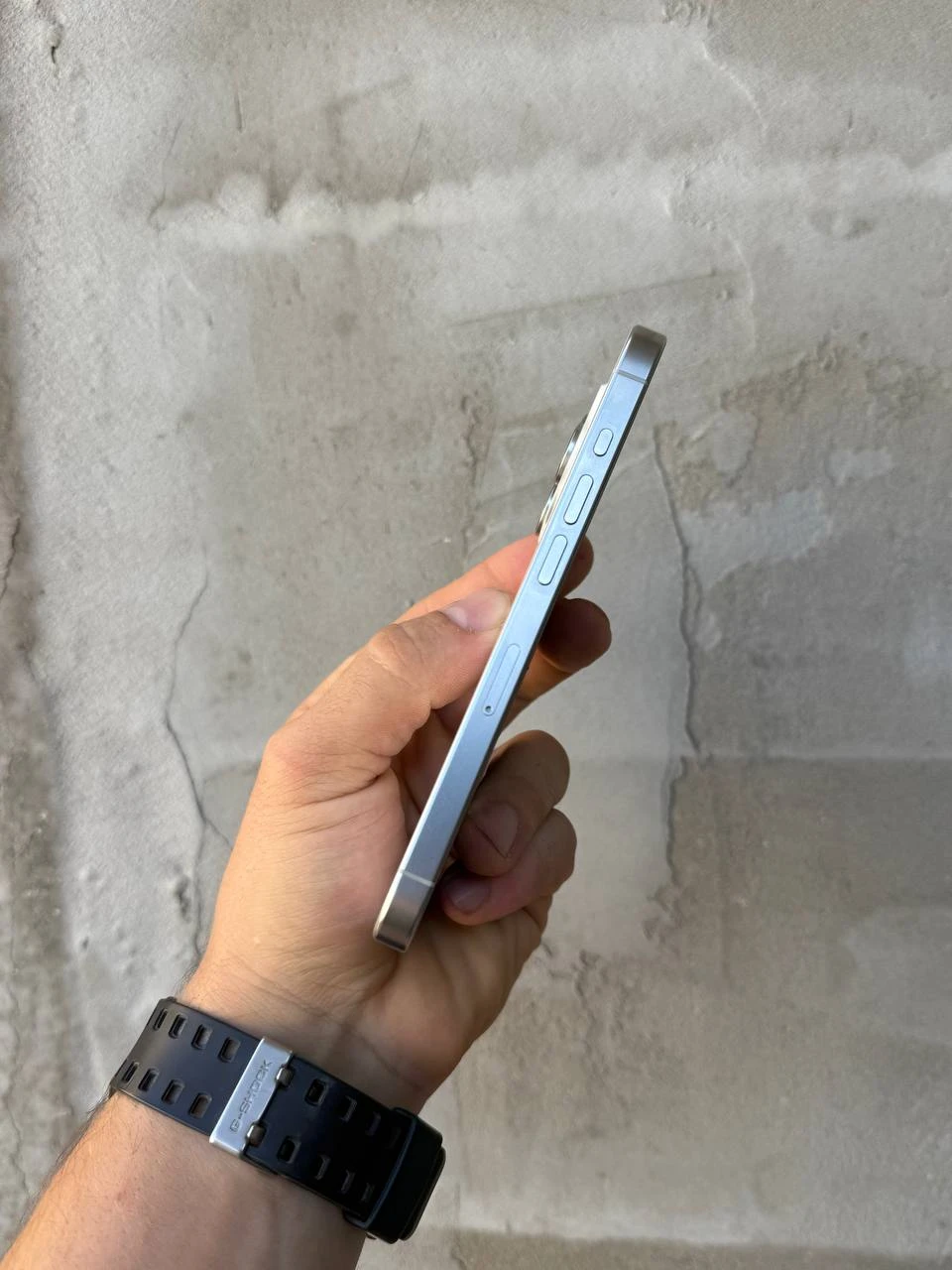 Б/В Apple iPhone 15 Pro 128GB White Titanium (Хороший стан) (MTUW3)